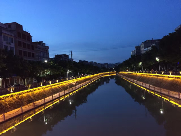 陆川河堤亮化工程